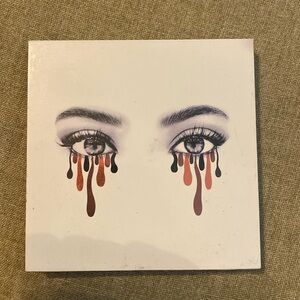 Kylie eyeshadow the bronze palette